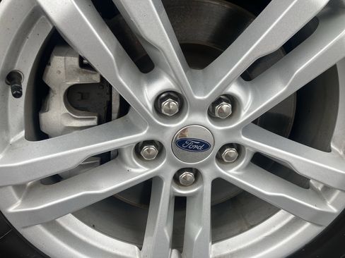 Used 2021 Ford Explorer XLT w/ Class III Trailer Tow Package RWD image 9