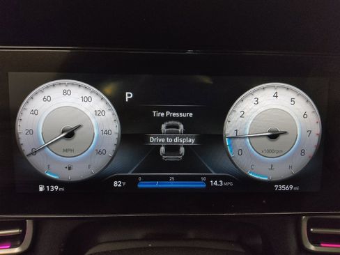 Used 2022 Hyundai Elantra Limited FWD image 23