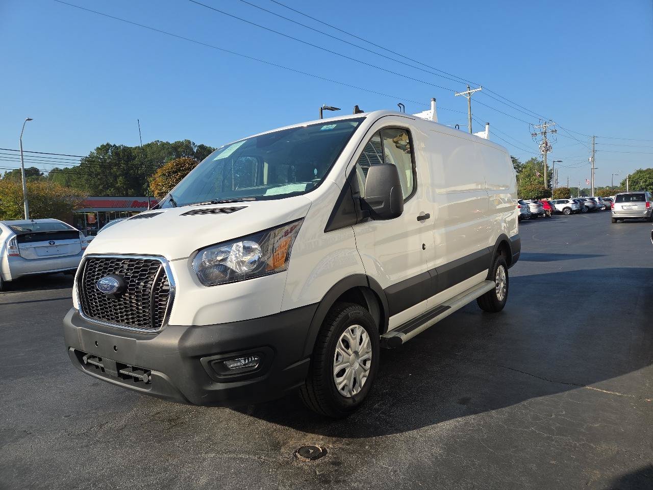 Used 2025 Ford Transit 250 Low Roof w/ Exterior Upgrade Package RWD image 3