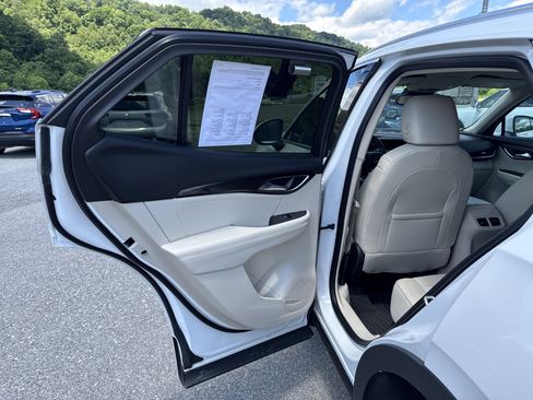 Used 2023 Buick Envision Essence AWD/4WD image 19