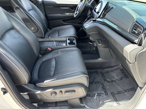 Certified 2024 Honda Odyssey Elite image 9