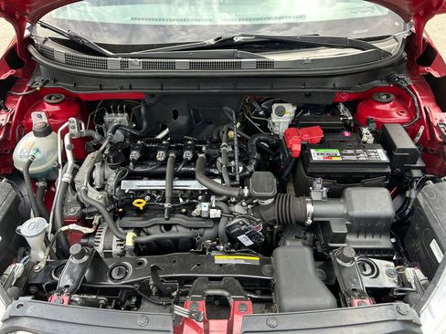 Used 2019 Nissan Kicks SR w/ SR Premium Package FWD image 29