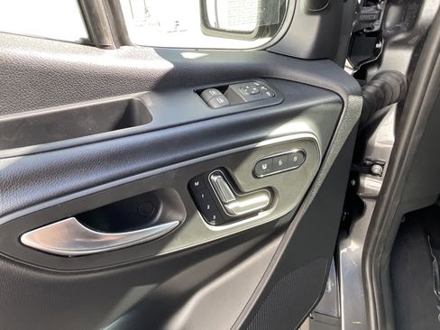 Used 2025 Mercedes-Benz Sprinter 2500 image 18