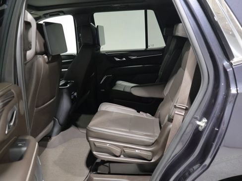 Used 2024 GMC Yukon Denali w/ Denali Reserve Package AWD/4WD image 17