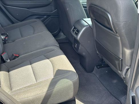 Used 2023 GMC Terrain SLE FWD image 18