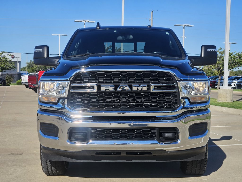 Used 2024 RAM 2500 Tradesman w/ Chrome Appearance Group AWD/4WD image 2