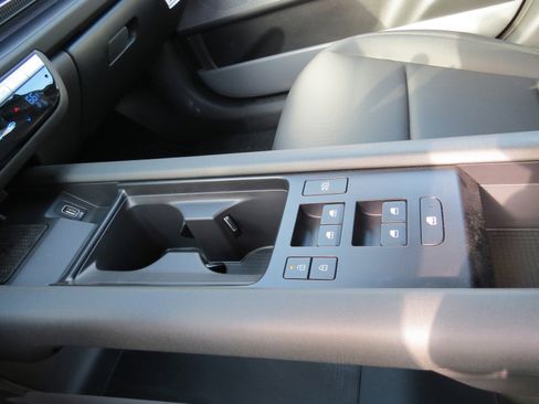 Used 2023 Hyundai Ioniq 6 SEL image 14