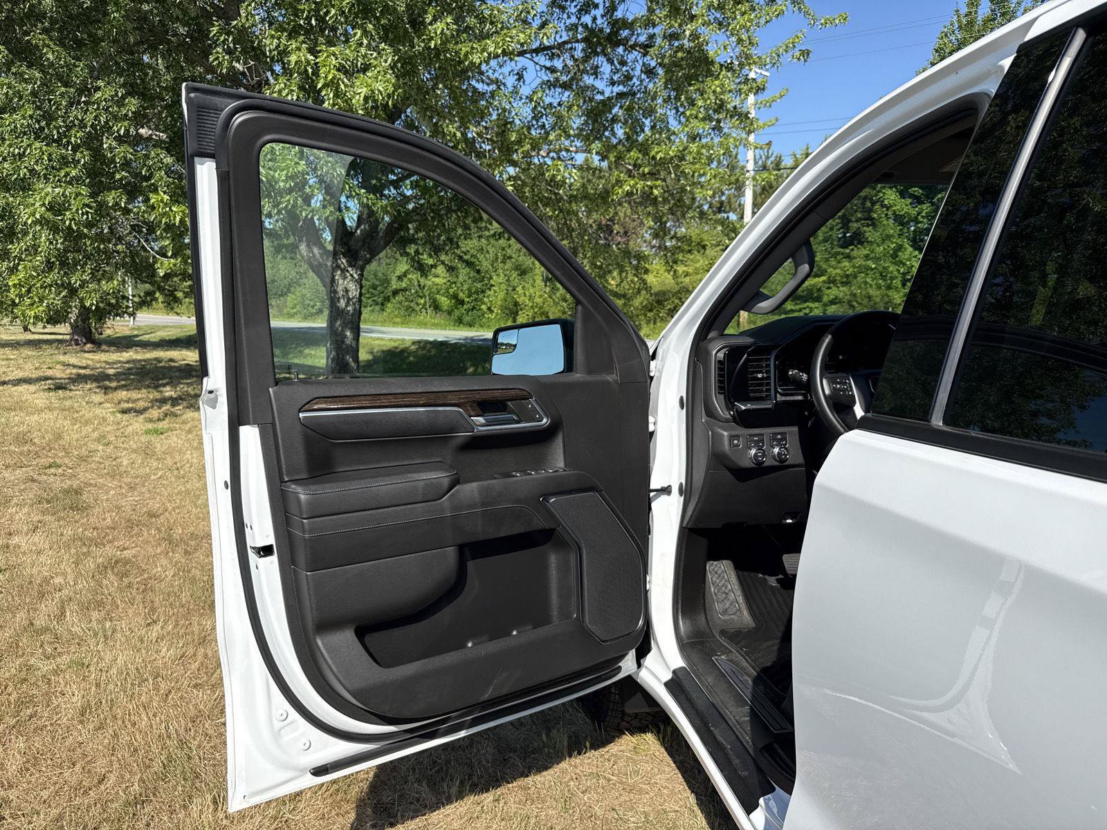 Used 2023 GMC Sierra 1500 Elevation AWD/4WD image 12