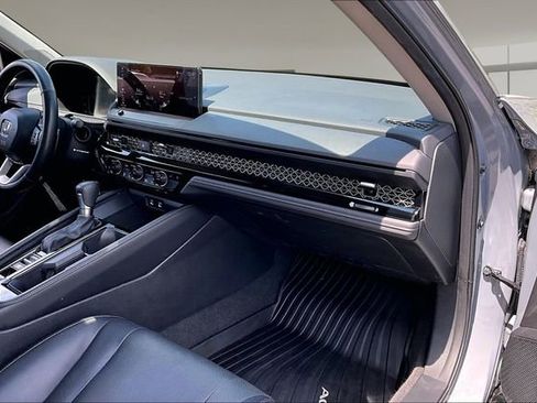 Used 2024 Honda Accord Touring image 25