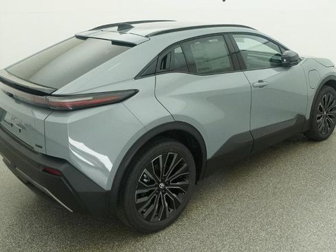 New 2026 Toyota C-HR AWD/4WD image 37