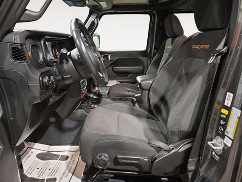 Used 2024 Jeep Gladiator Mojave w/ Convenience Group image 2