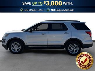 Used 2017 Ford Explorer XLT video 2