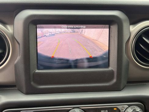 Used 2020 Jeep Wrangler Unlimited Sport S image 33