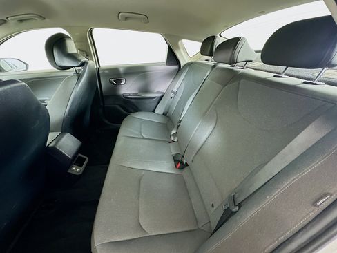 Used 2025 Kia K4 FWD image 26
