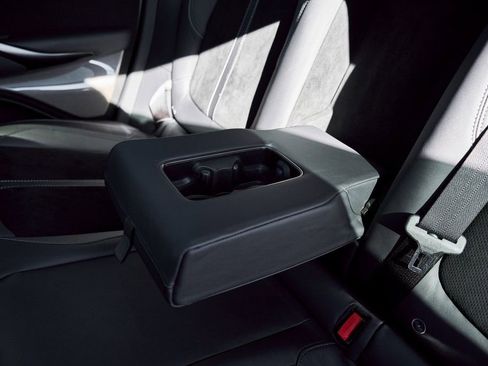 Used 2025 Aston Martin DBX 707 image 52