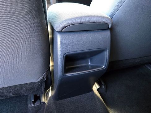 Used 2022 Toyota Corolla LE image 17