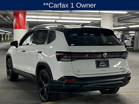Used 2025 Volkswagen Taos SE AWD/4WD image 5