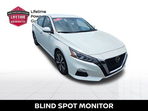 Certified 2021 Nissan Altima 2.5 SV FWD image 6