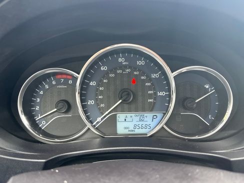 Used 2016 Toyota Corolla L image 19