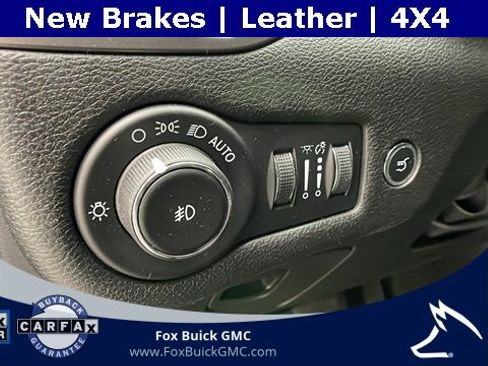 Used 2021 Jeep Cherokee Latitude Lux w/ Comfort/Convenience Group image 11