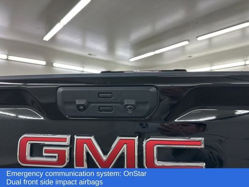 Used 2025 GMC Sierra 2500 SLT w/ SLT Premium Package image 16