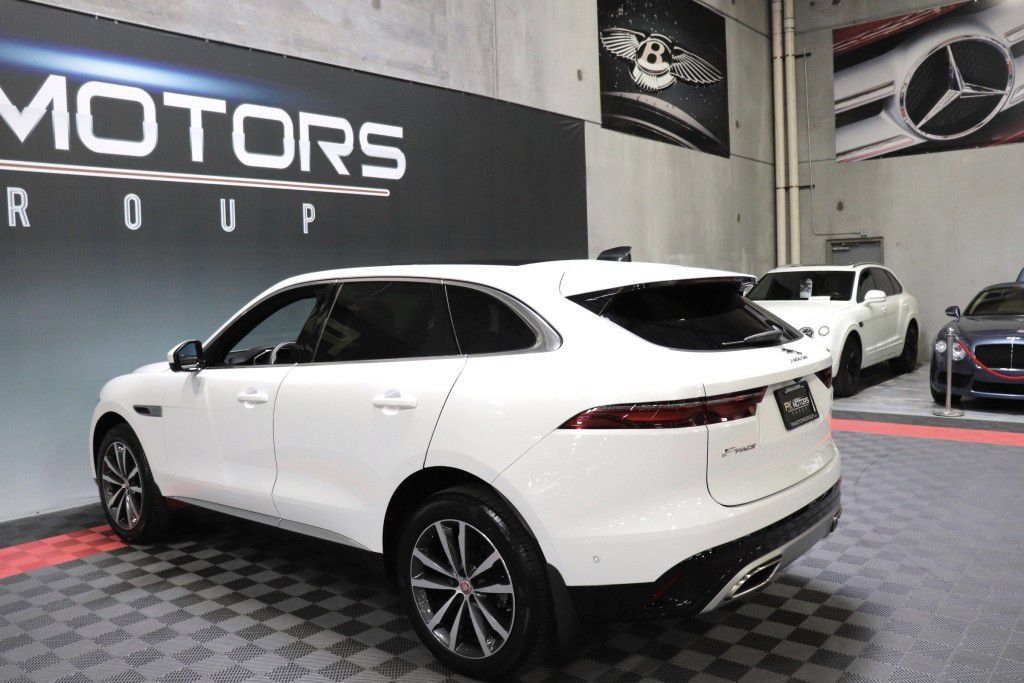 Used 2021 Jaguar F-PACE S AWD/4WD image 4