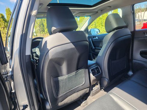 Used 2022 Kia Sportage EX image 16