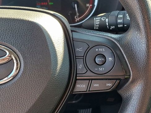 Used 2024 Toyota RAV4 XLE image 21