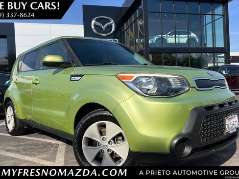 Used 2016 Kia Soul FWD image 1