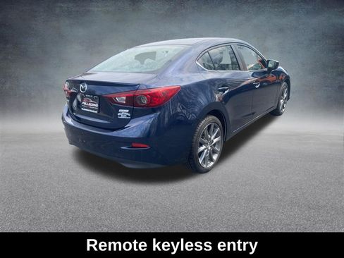 Used 2018 MAZDA MAZDA3 Touring image 6