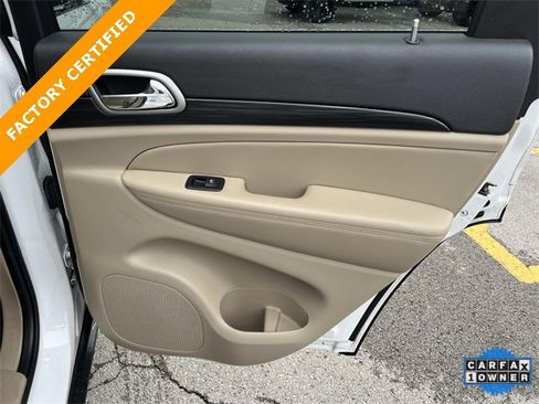 Certified 2022 Jeep Grand Cherokee Laredo E image 21