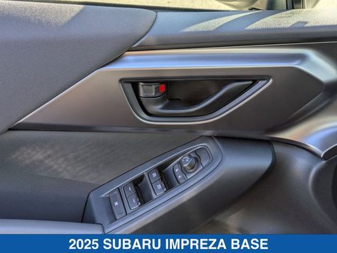 Certified 2025 Subaru Impreza 2.0i image 19