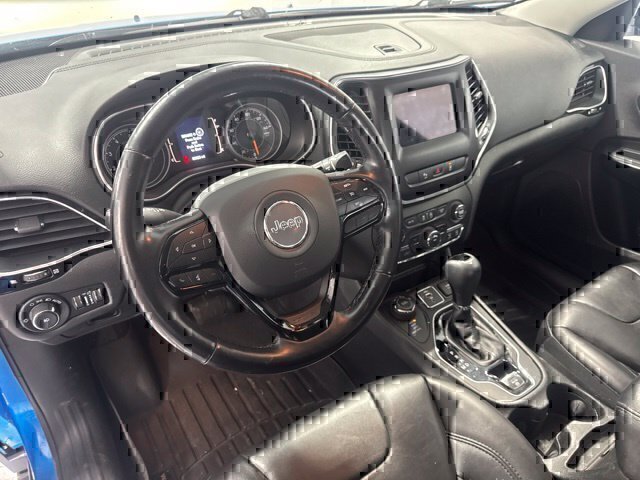 Used 2021 Jeep Cherokee Latitude Plus AWD/4WD image 13
