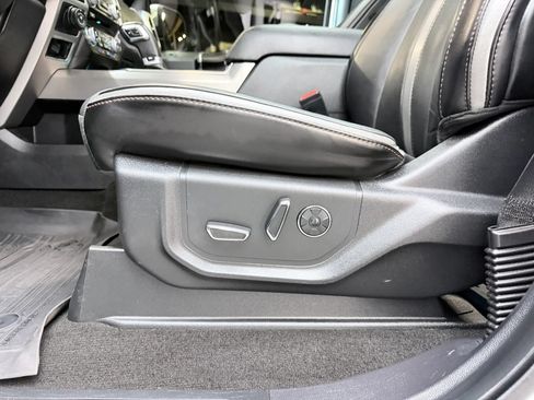 Used 2018 Ford F150 Platinum w/ Equipment Group 701A Luxury AWD/4WD image 14