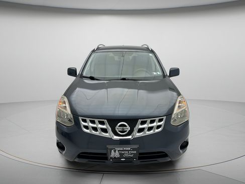 Used 2013 Nissan Rogue SV AWD/4WD image 2