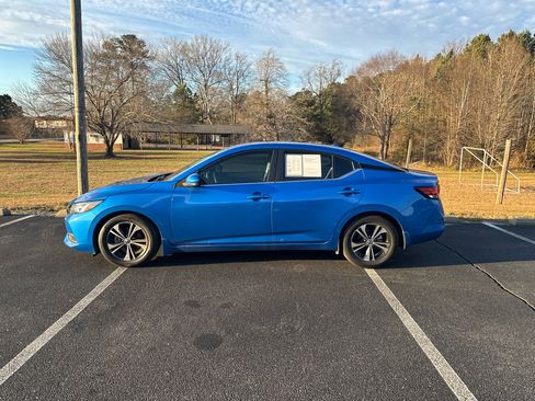 Used 2020 Nissan Sentra SV image 9