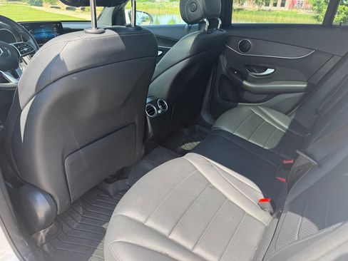 Used 2021 Mercedes-Benz GLC 300 4MATIC image 18