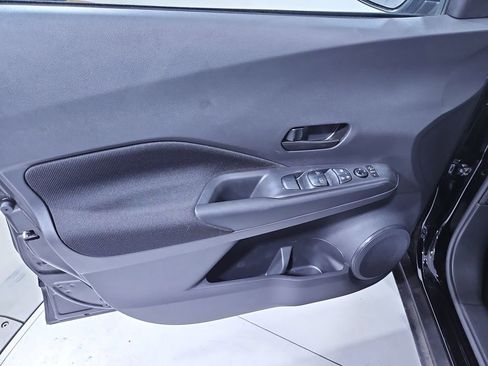 New 2025 Nissan Kicks Play S image 11