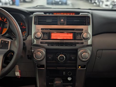 Used 2013 Toyota 4Runner SR5 w/ Convenience Pkg image 6