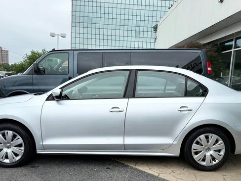 Used 2014 Volkswagen Jetta SE FWD image 4