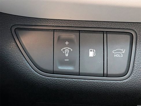 Used 2023 Genesis G70 3.3T w/ Sport Prestige Package image 26