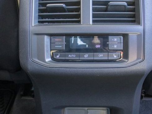 Used 2023 Volkswagen Atlas SEL Premium image 13