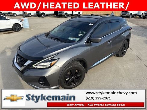 Used 2023 Nissan Murano SV image 2