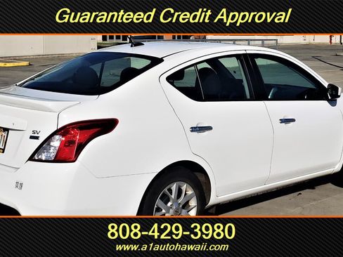 Used 2018 Nissan Versa SV w/ SV Special Edition Package FWD image 6