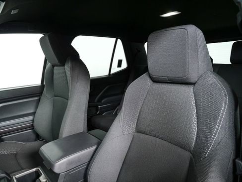 Used 2025 Toyota 4Runner SR5 image 5