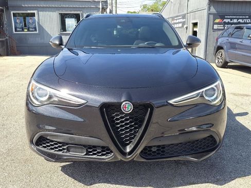 Used 2020 Alfa Romeo Stelvio Ti Sport w/ Quick Order Package 22S Sport AWD/4WD image 2