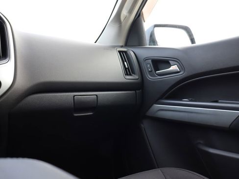 Used 2018 Chevrolet Colorado LT w/ LT Convenience Package image 39