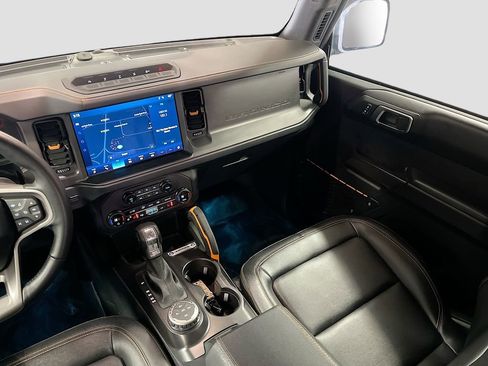 Used 2024 Ford Bronco Badlands AWD/4WD image 24