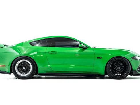 Used 2019 Ford Mustang GT w/ GT Performance Package RWD image 5