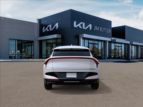 New 2026 Kia EV6 Wind RWD image 5